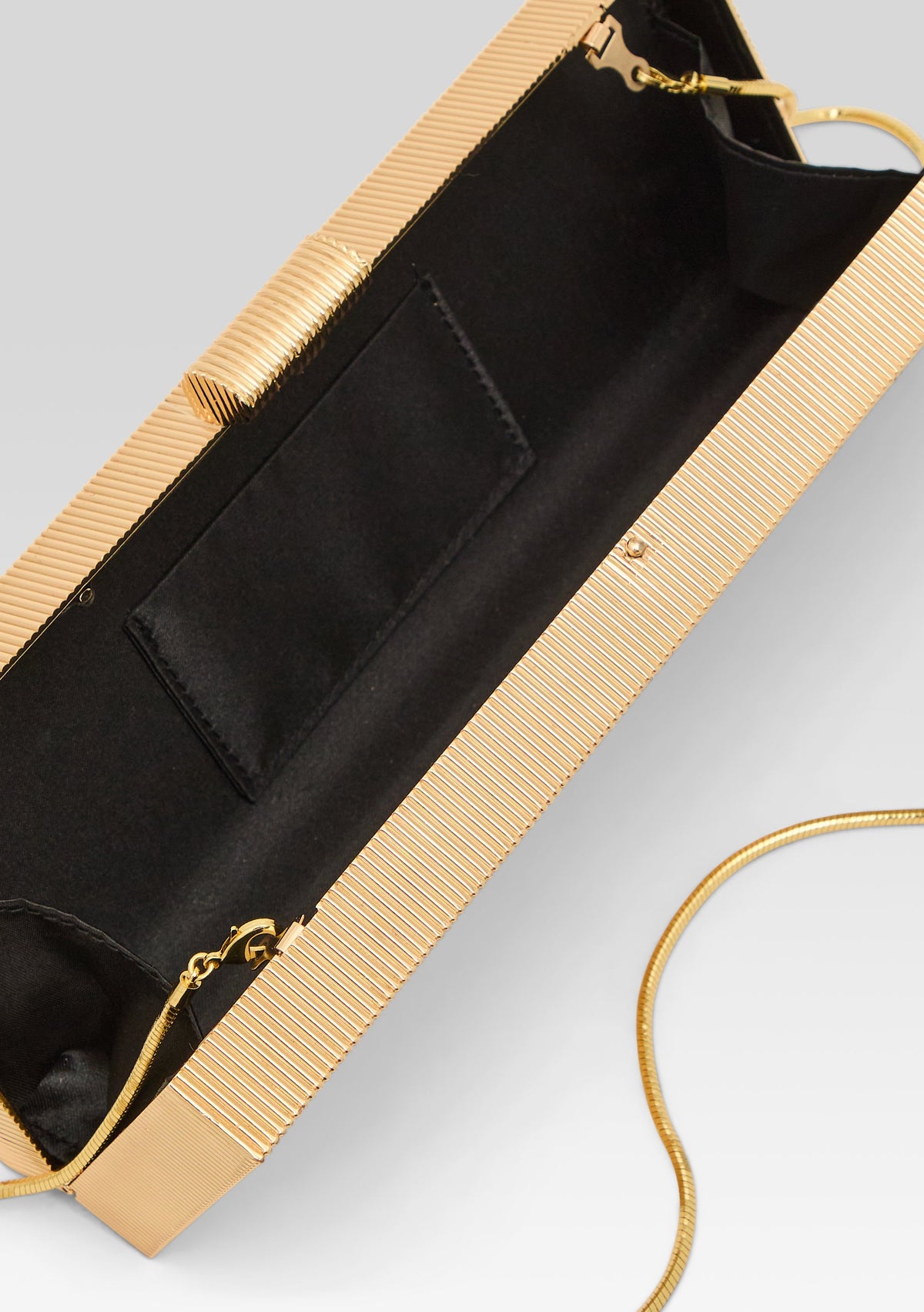 Amarita Clutch