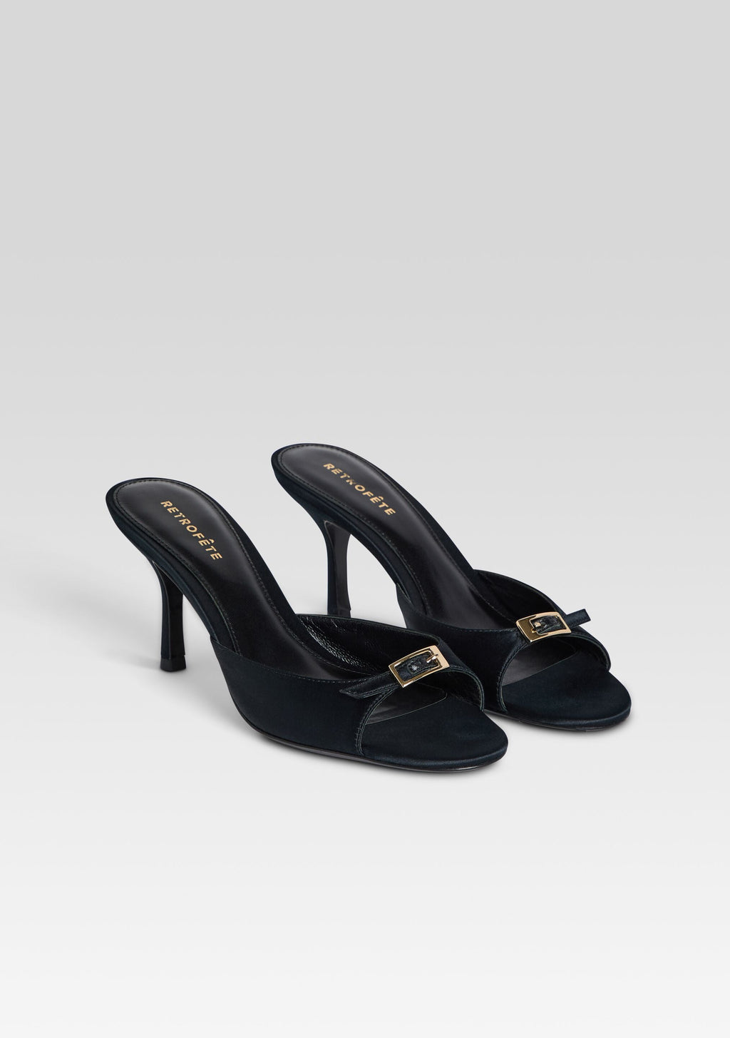 Fernanda Sandal