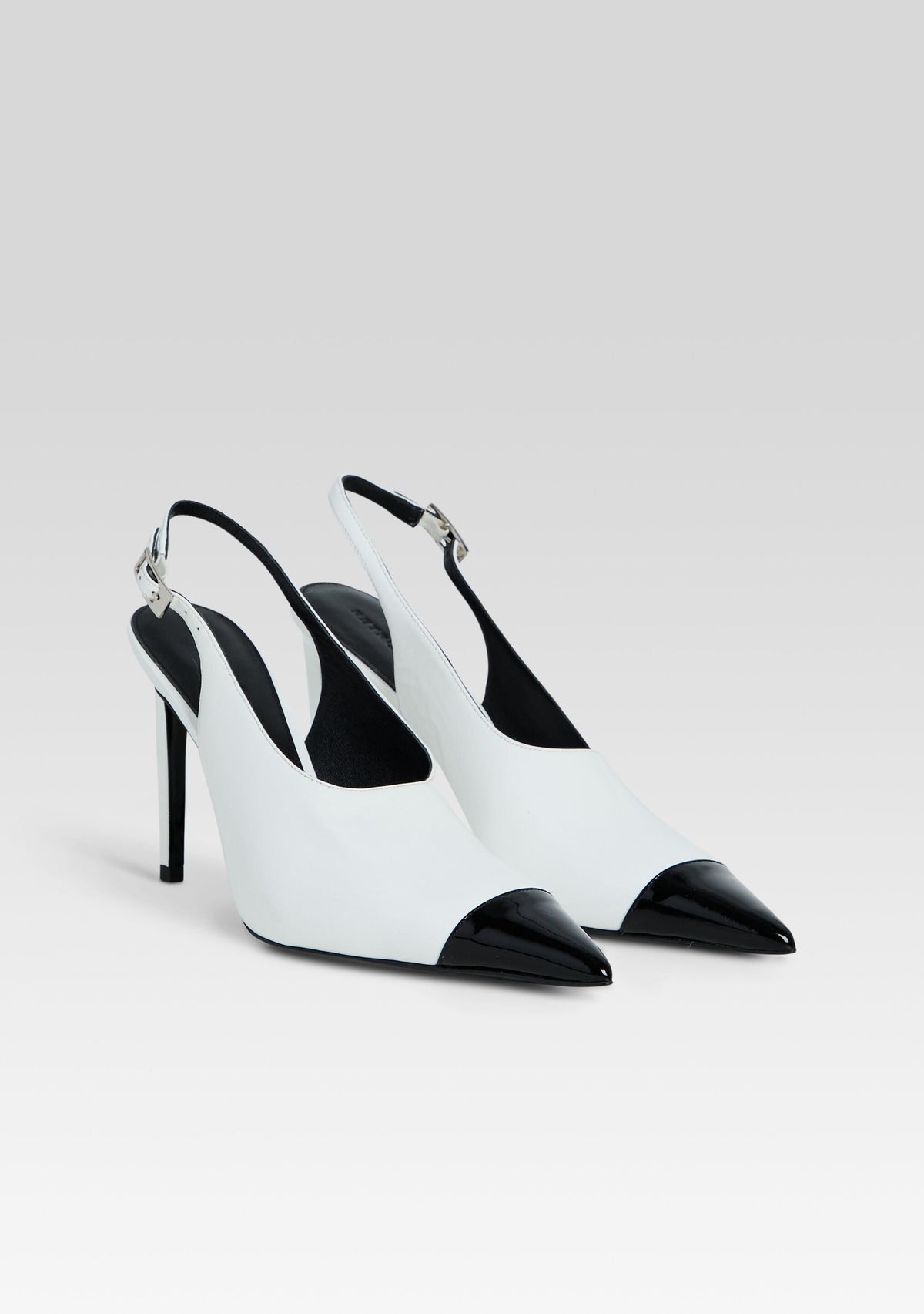 Leslie Choked Up Slingback
