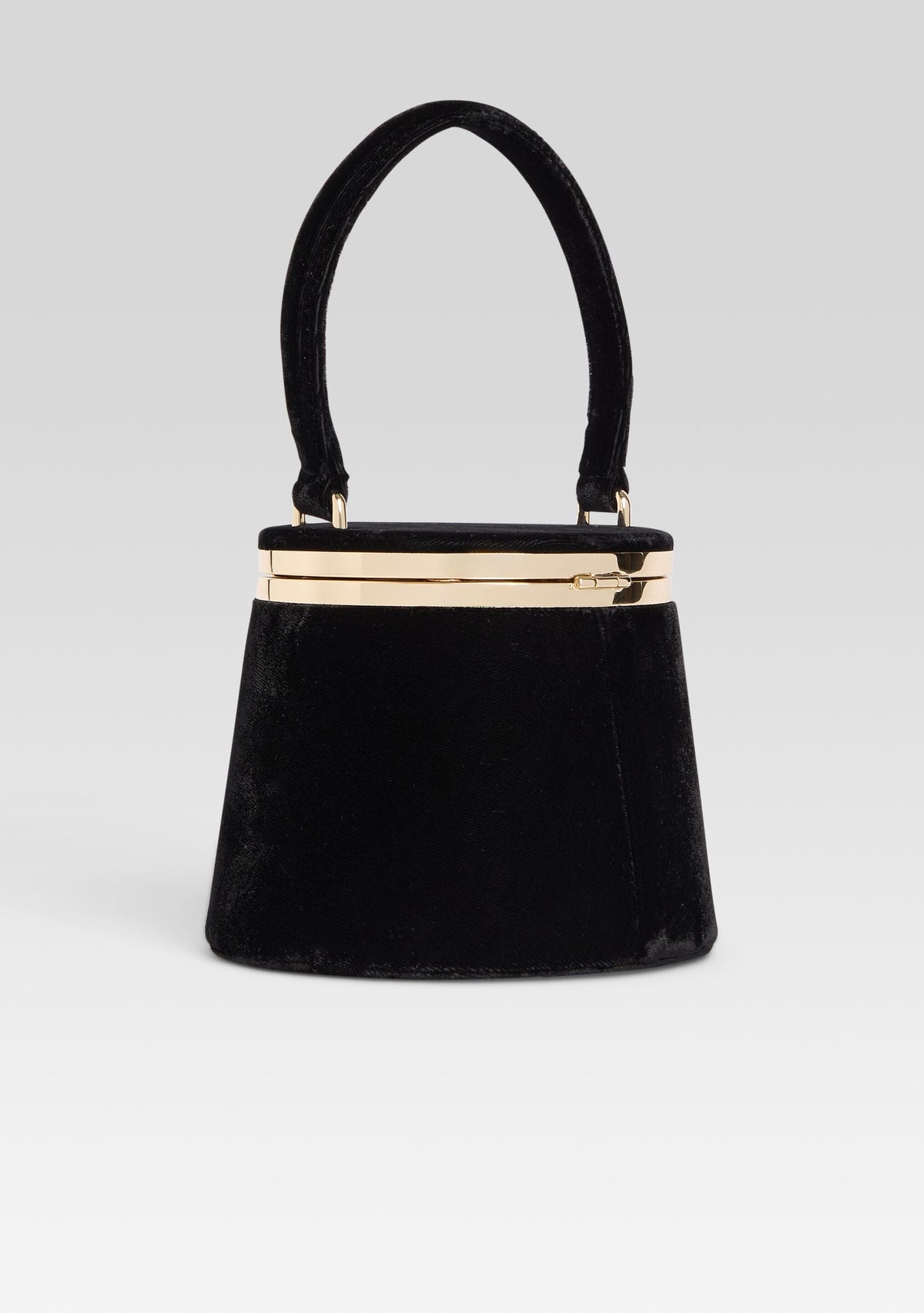 Lesla Velvet Case