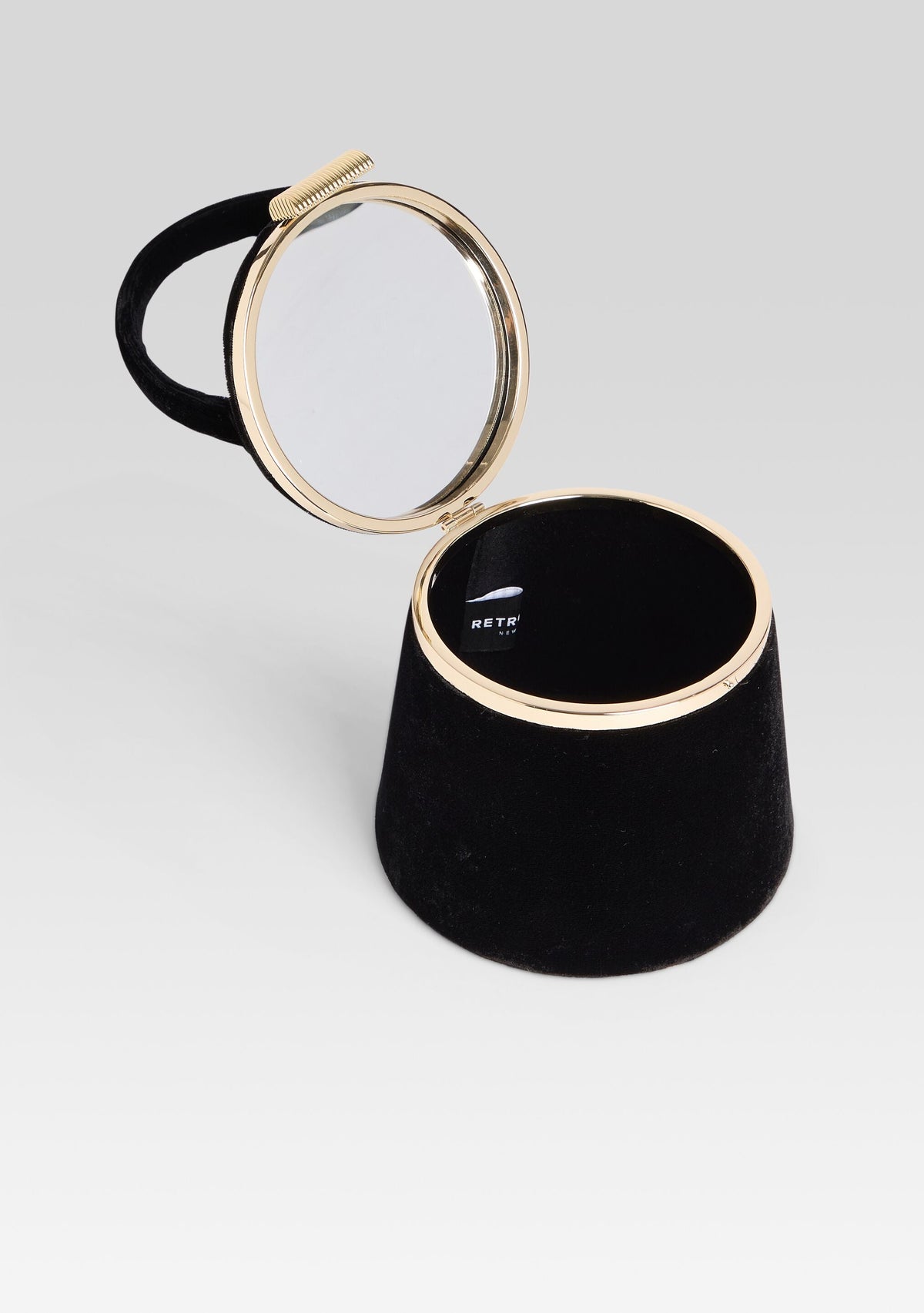 Lesla Velvet Case