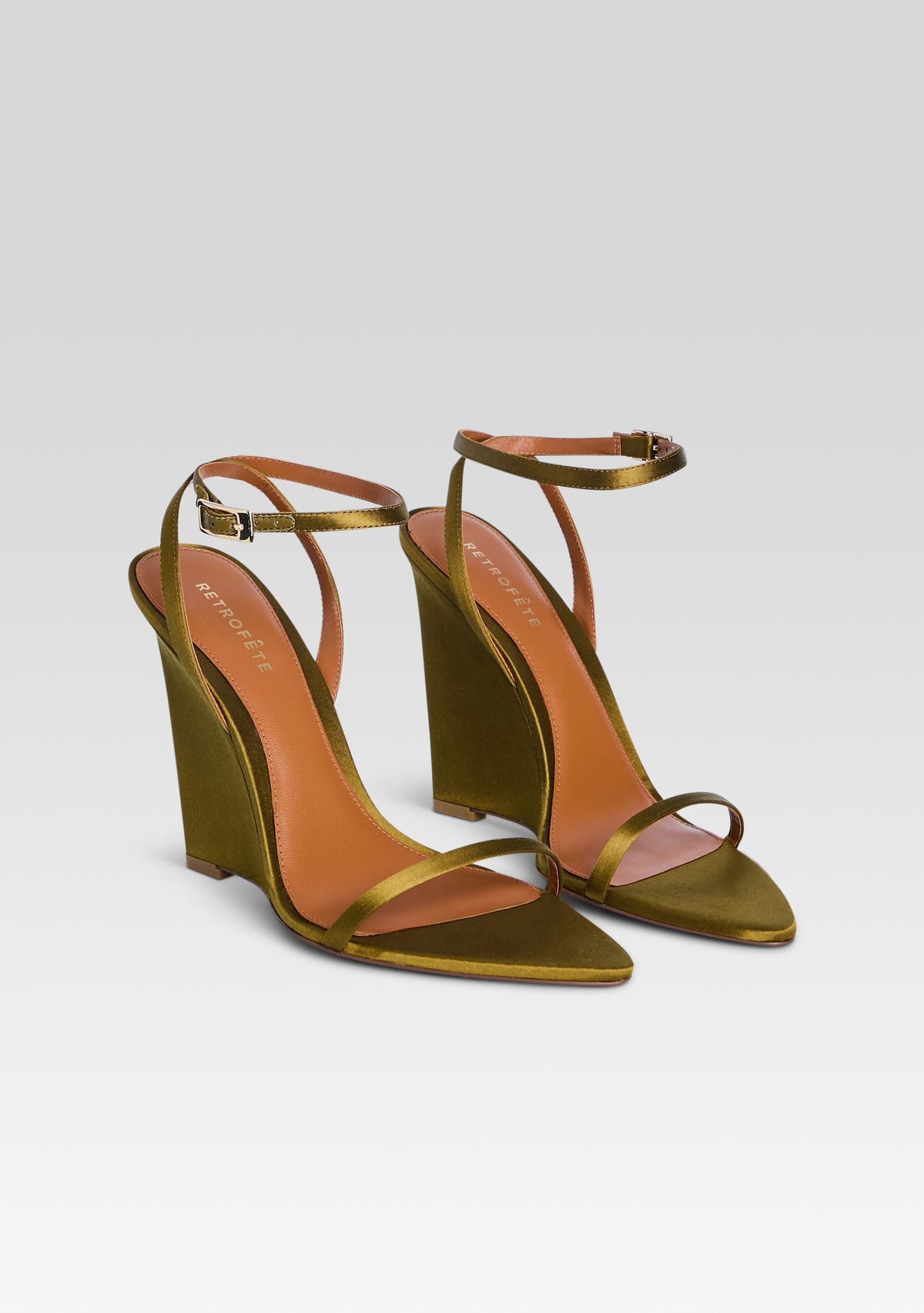 Nelly Wedge