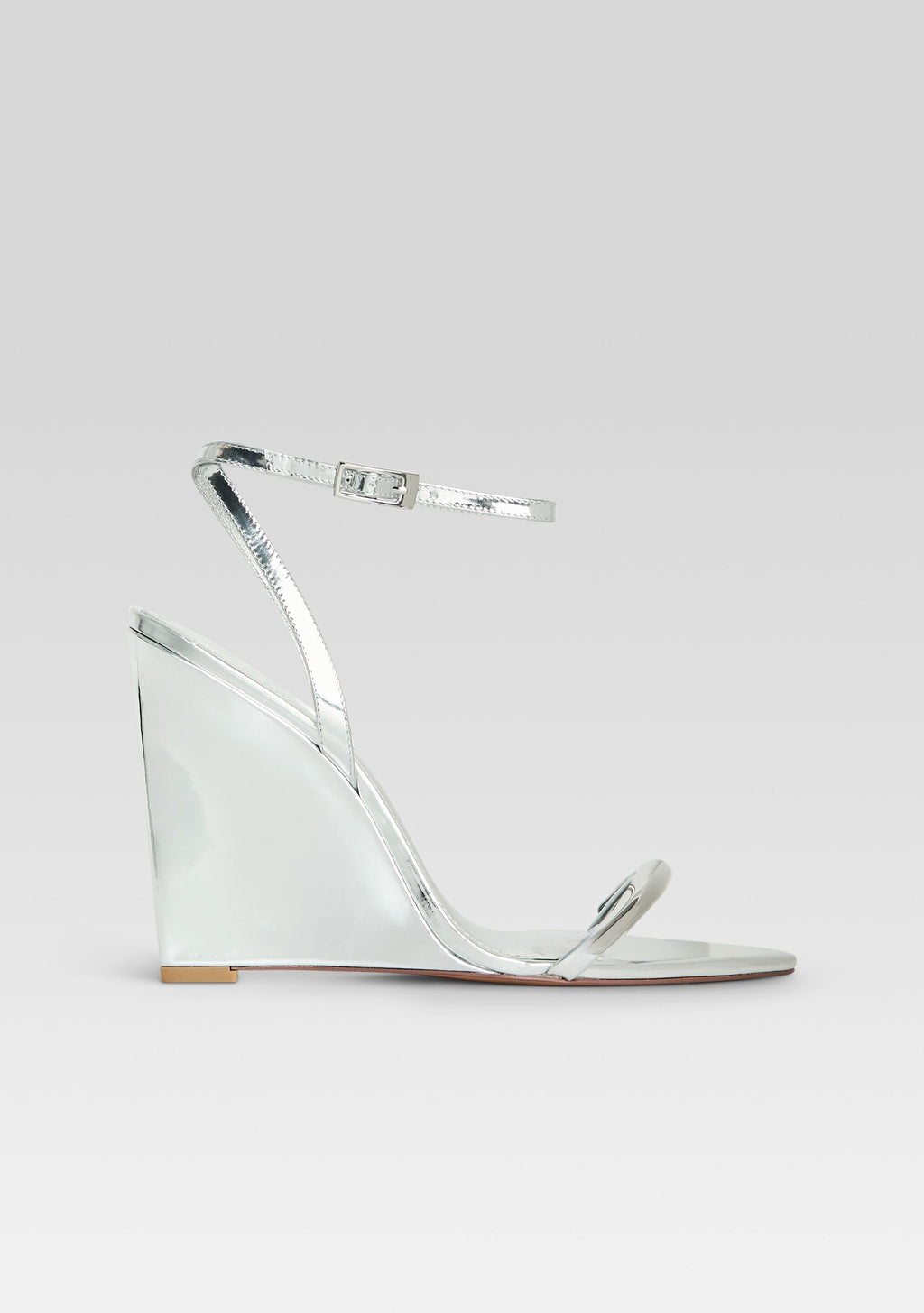 Nola Wedge