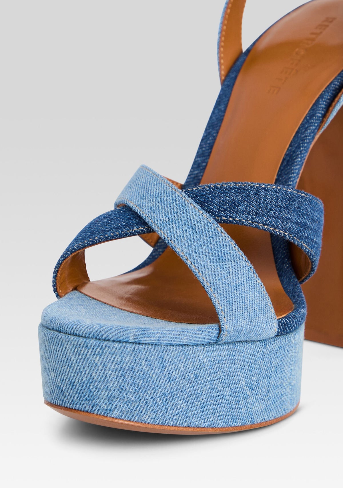 Melodia Platform Sandal