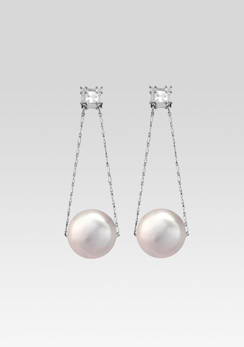 Jules Pearl Earrings