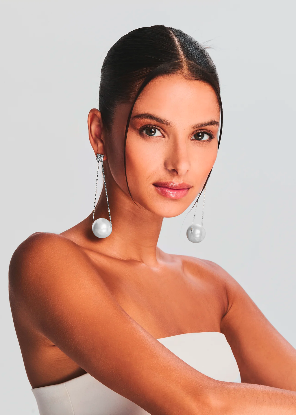 Jules Pearl Earrings